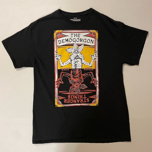 Netflix Stranger Things demogorgon black short sleeve t-shirt tee size large - Picture 1 of 5